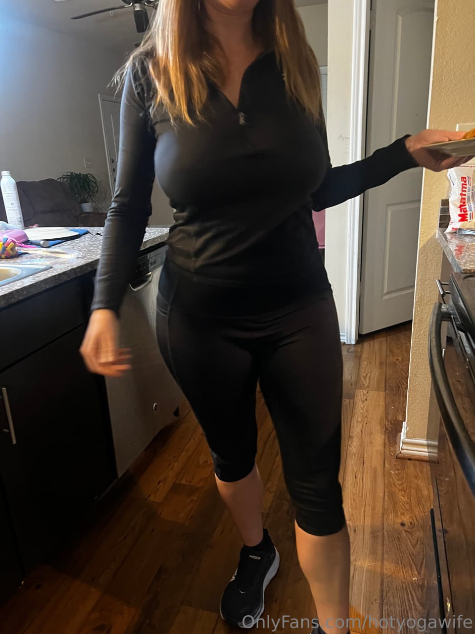 #hotyogawife
